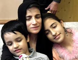 نسرین ستوده در کنار فرزندانش+عکس