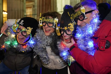 بازدیدکنندگان از ایتالیا در جشن سال نو هوگمانای در ادینبورگ.