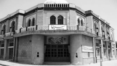 روایت‌هایی خواندنی از ورود سینما به‌ ایران: از گرفتاری برای پیدا کردنِ سالن به‌دلیلِ «حرام» دانستنِ آن، تا زنانه و مردانه کردن‌ِ سینماها